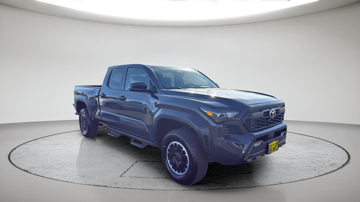 Used 2024 Toyota Tacoma TRD Off-Road w/ TRD Off Road Upgrade Package AWD/4WD image 3