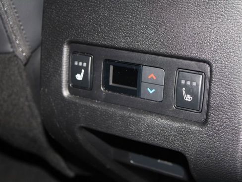 Used 2024 Mitsubishi Outlander SEL image 35