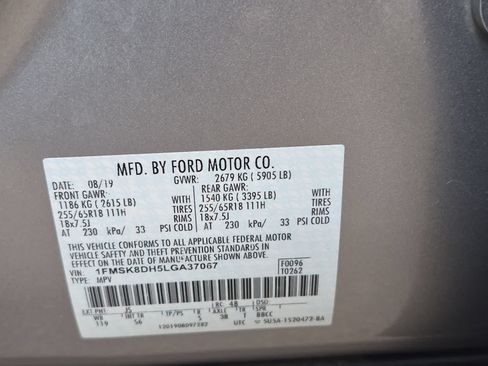 Used 2020 Ford Explorer XLT w/ Equipment Group 202A AWD/4WD image 34