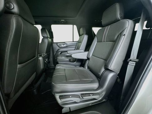 Used 2022 Chevrolet Tahoe RST w/ Sport Performance Package AWD/4WD image 22