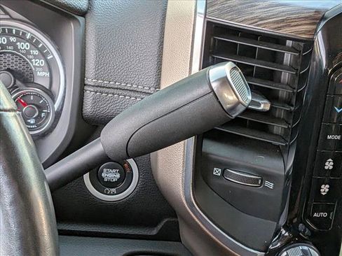 Used 2019 RAM 2500 Laramie AWD/4WD image 12