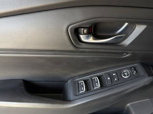 Certified 2023 Honda Accord EX image 12
