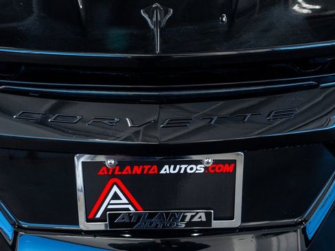 Used 2021 Chevrolet Corvette Stingray w/ Z51 Performance Package image 28