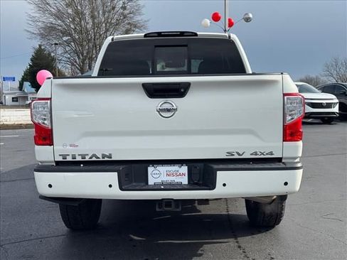 Certified 2021 Nissan Titan SV w/ SV Convenience Package image 4