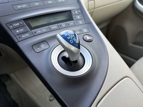 Used 2010 Toyota Prius One image 28