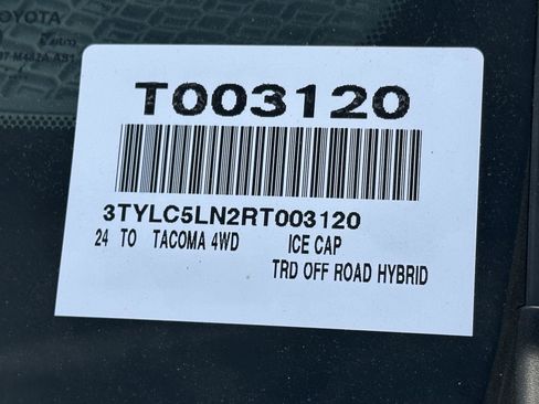 Used 2024 Toyota Tacoma TRD Off-Road w/ TRD Off Road Premium Package image 15