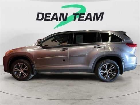 Used 2019 Toyota Highlander Plus image 5