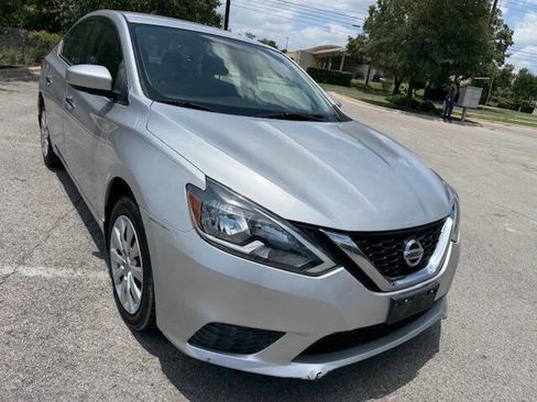 Used 2016 Nissan Sentra S image 8