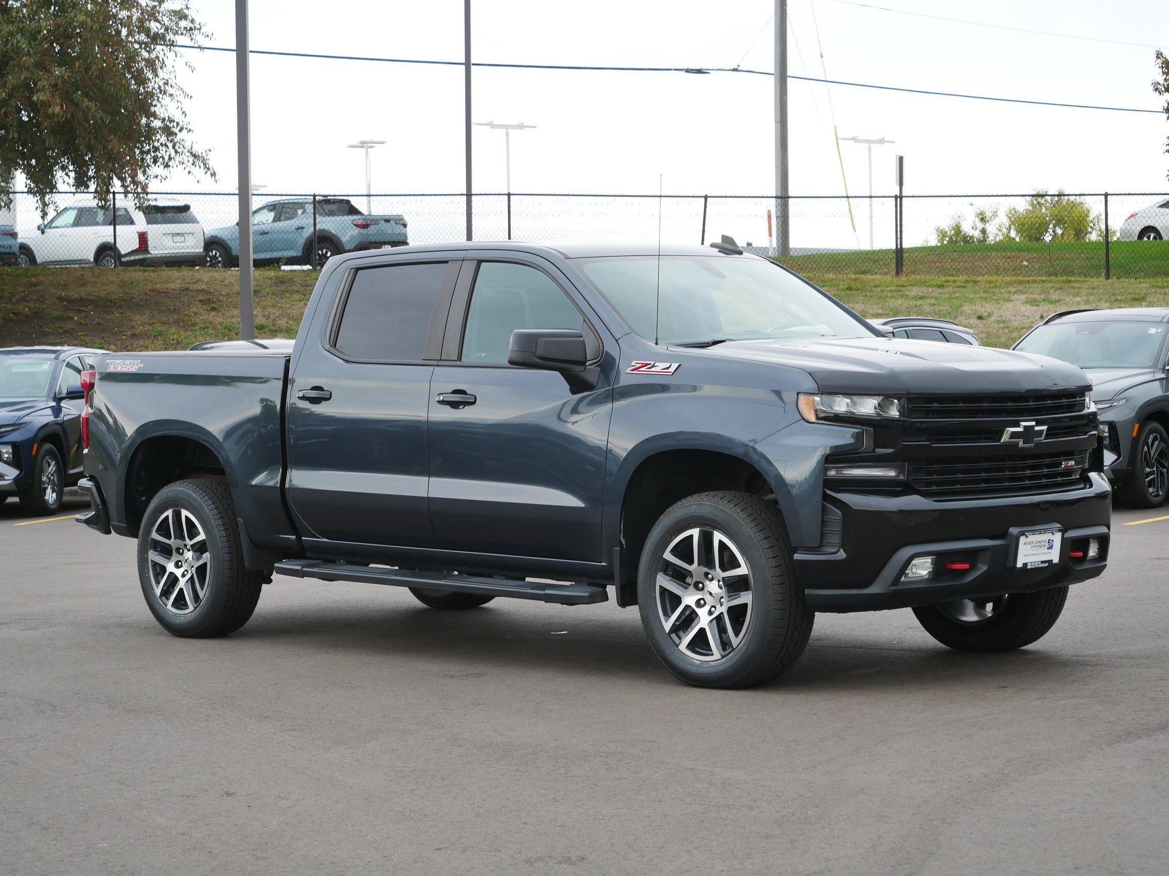 Used 2020 Chevrolet Silverado 1500 LT Trail Boss AWD/4WD image 4