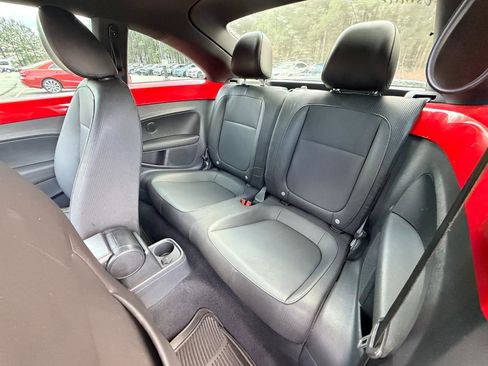 Used 2016 Volkswagen Beetle 1.8T SE FWD image 9
