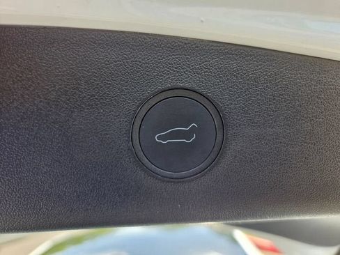 Used 2022 Tesla Model 3 Performance AWD/4WD image 17