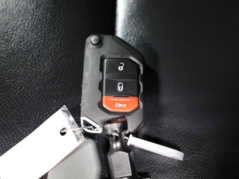 Used 2021 Jeep Wrangler Unlimited Rubicon image 35