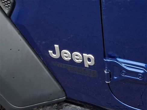 Used 2018 Jeep Wrangler Sport image 30