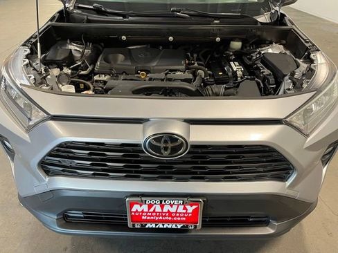 Used 2020 Toyota RAV4 XLE Premium AWD/4WD image 9