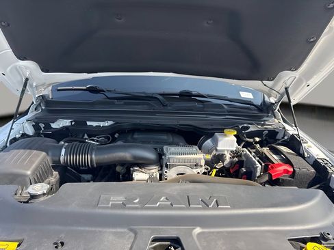 Used 2022 RAM 1500 Big Horn w/ Night Edition AWD/4WD image 29