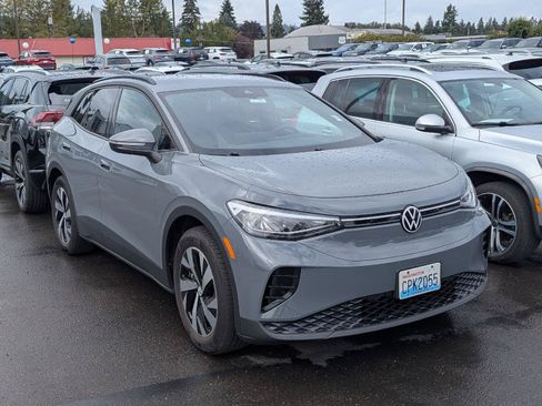 Used 2024 Volkswagen ID.4 2WD image 8