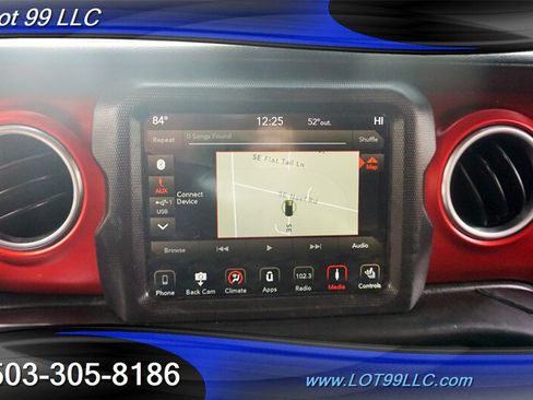 Used 2018 Jeep Wrangler Unlimited Rubicon AWD/4WD image 23