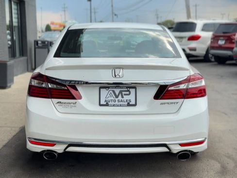 Used 2016 Honda Accord Sport image 3