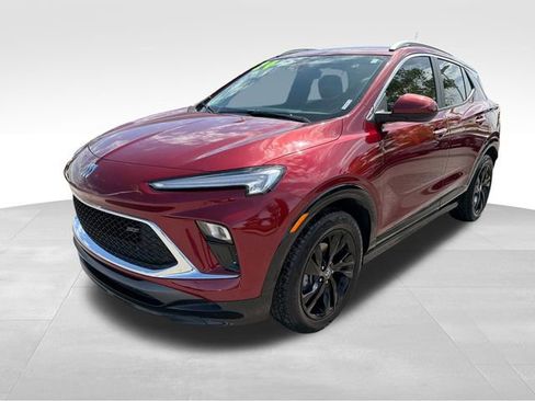 Used 2024 Buick Encore GX Sport Touring FWD image 3
