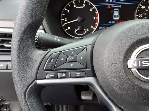 Used 2023 Nissan Altima 2.5 SV AWD/4WD image 13