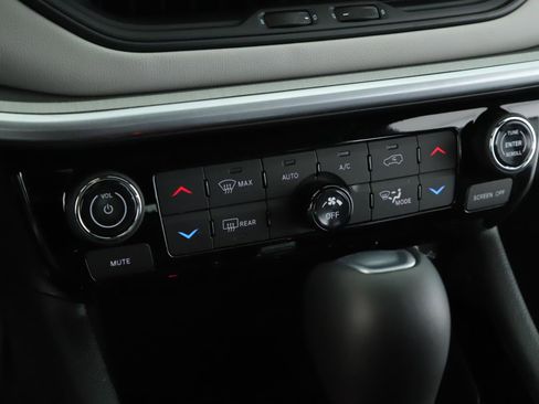 New 2026 Jeep Compass Limited image 14