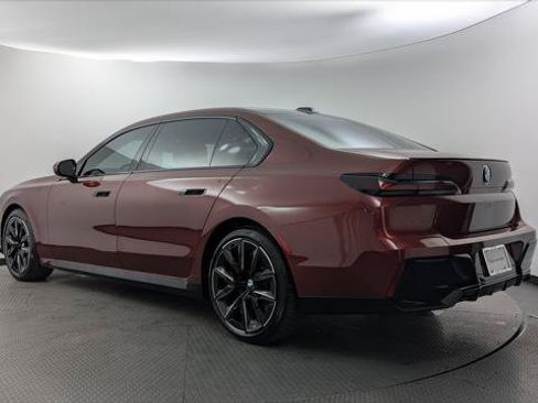 Used 2023 BMW 740i RWD image 6