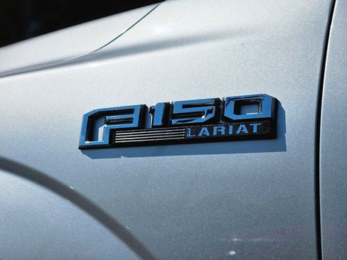 Used 2017 Ford F150 Lariat image 12