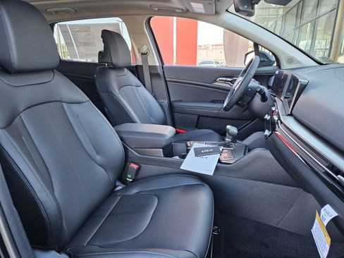 New 2026 Kia Sportage EX image 12