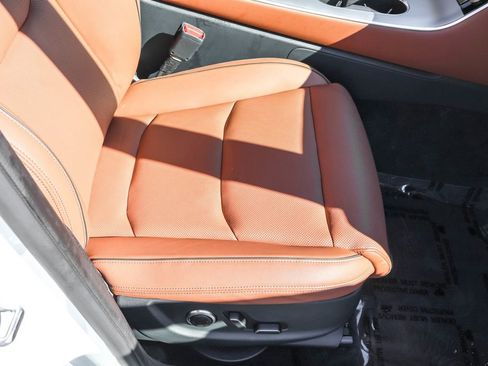 Used 2026 Genesis GV70 2.5T Advanced image 48