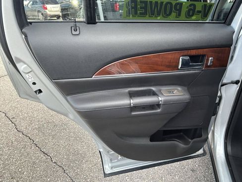 Used 2014 Lincoln MKX AWD w/ Equipment Group 101A image 13