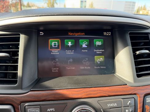 Used 2019 Nissan Pathfinder Platinum image 20