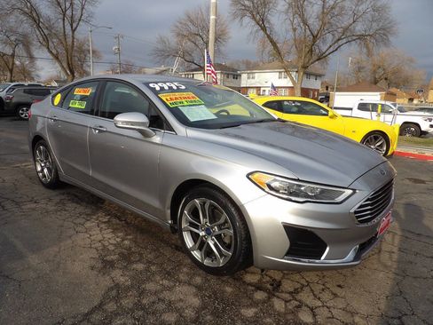 Used 2020 Ford Fusion SEL image 3