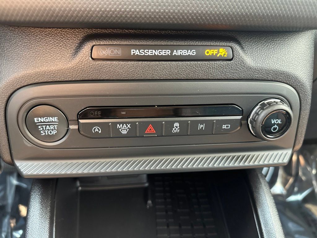 Used 2025 Ford Bronco Sport Outer Banks w/ Outer Banks Tech Package+ AWD/4WD image 21