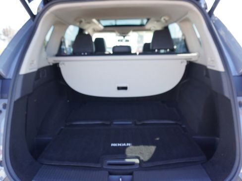 Used 2021 Nissan Rogue Platinum image 11