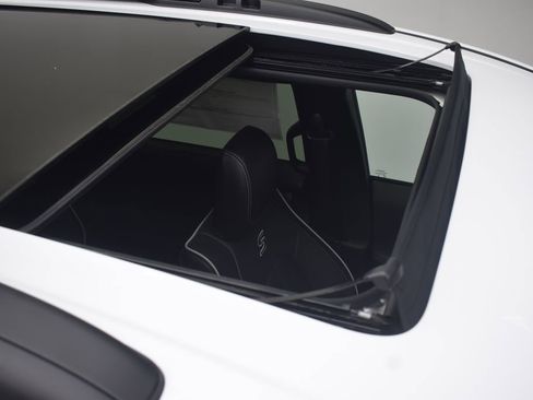 New 2026 Chrysler Pacifica Limited w/ S Appearance Package image 7