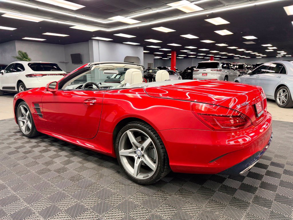 Used 2017 Mercedes-Benz SL 550 w/ Driver Assistance Package image 9
