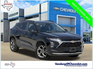 Used 2025 Chevrolet Trax LT FWD video 1