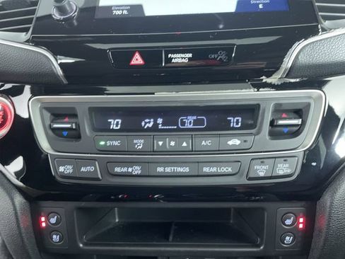 Used 2024 Honda Passport Black Edition image 23