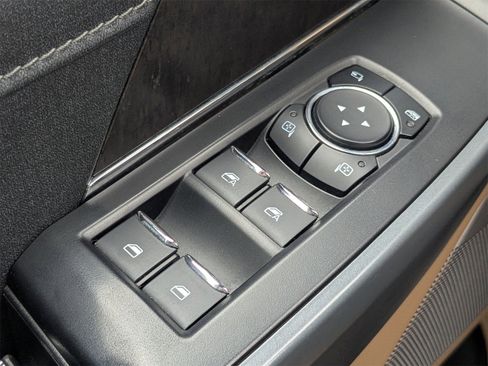 Used 2023 Ford F150 Lariat w/ FX4 Off-Road Package image 26