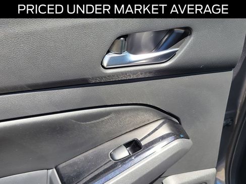 Used 2024 Nissan Altima 2.5 SR FWD image 14