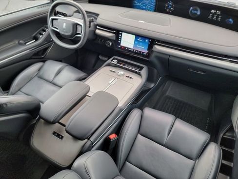 Certified 2025 Lincoln Navigator L Reserve AWD/4WD image 40