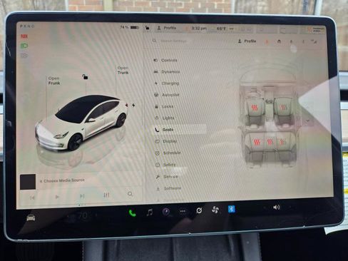 Used 2022 Tesla Model 3 image 40