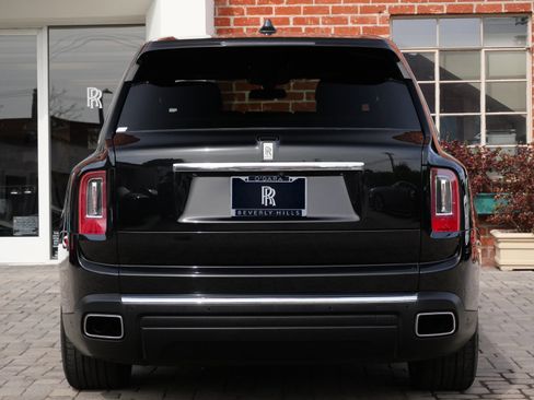Certified 2021 Rolls-Royce Cullinan AWD/4WD image 13