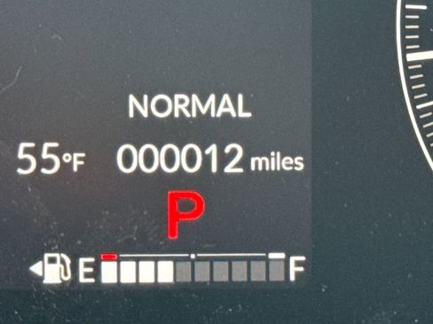 New 2026 Honda HR-V LX image 18