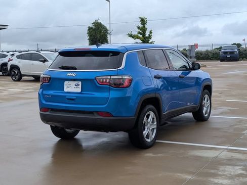 Used 2023 Jeep Compass Sport AWD/4WD image 5