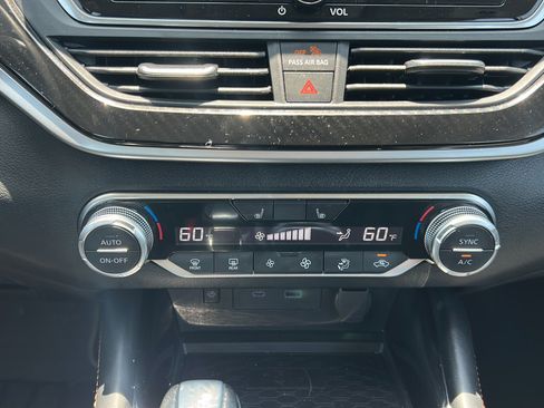 Used 2025 Nissan Altima 2.5 SR w/ SR Premium Package FWD image 20
