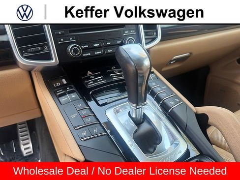 Used 2017 Porsche Cayenne S AWD/4WD image 20
