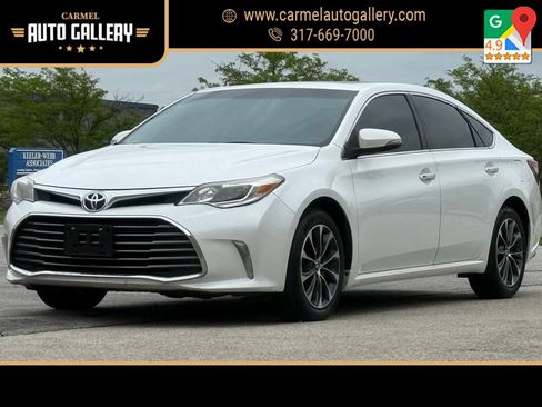 Used 2016 Toyota Avalon XLE Plus w/ Preferred Accessory Package FWD image 1