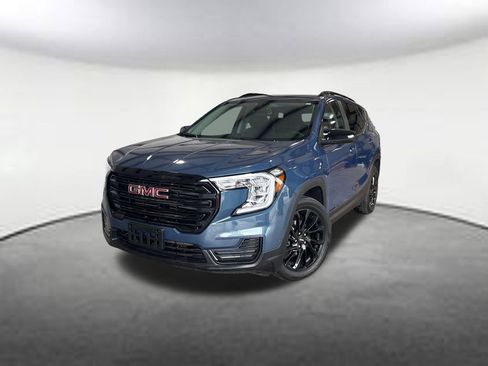 Used 2024 GMC Terrain SLE w/ Elevation Edition image 1