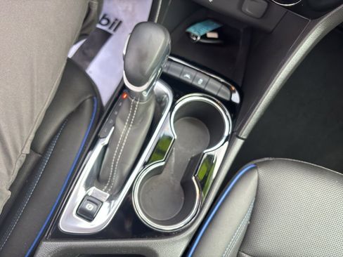 Used 2025 Buick Encore GX Sport Touring w/ Comfort Package image 12